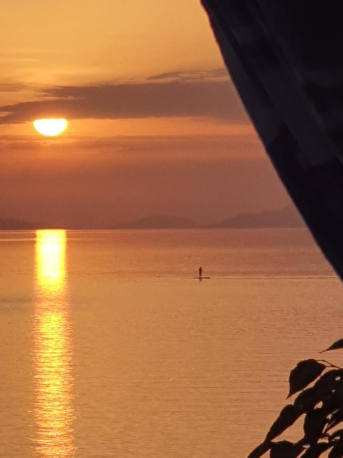 Kuca Za Odmor Seahouse Daire Karlobag Dış mekan fotoğraf