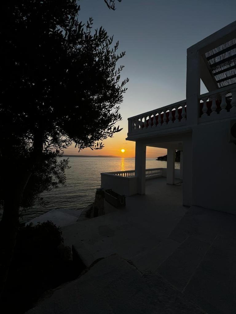 Kuca Za Odmor Seahouse Daire Karlobag Dış mekan fotoğraf